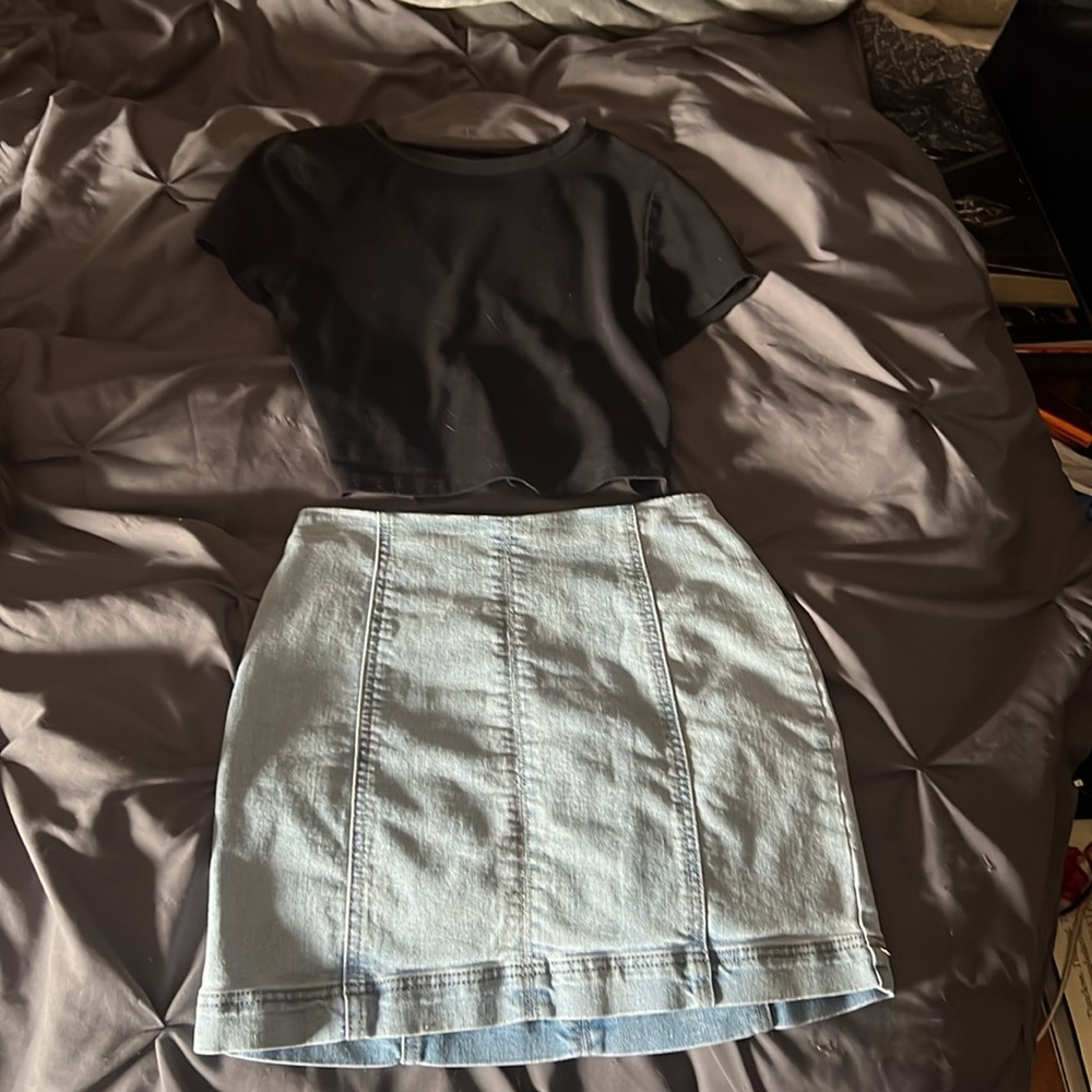 Jean skirt outfit